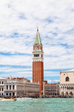 Veniece tarihi merkezinde, Piazza San Marco ve San Marco Meydanı, İtalya'nın görünümü