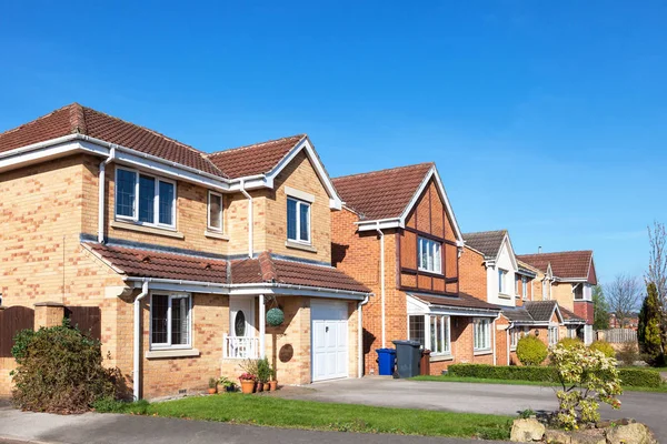 Row of elegant english houses, street view — Stock Photo, Image