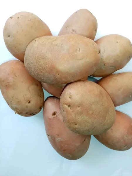 Junge Kartoffeln Auf Weißem Hintergrund Von Oben — Stockfoto