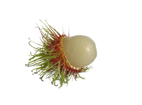                                Taze Rambutan yarı kabuğu soyulmuş, yeşil kıllı.