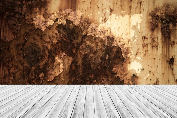金属生锈墙纹理表面复古风格带木露台 — 图库照片