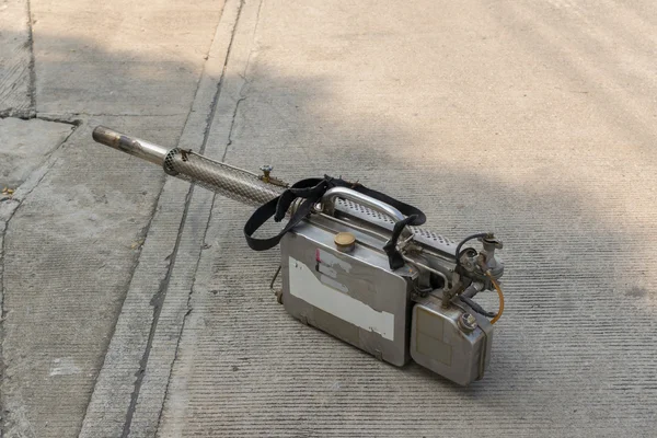 Peralatan untuk Fogging DDT semprotan membunuh nyamuk — Stok Foto