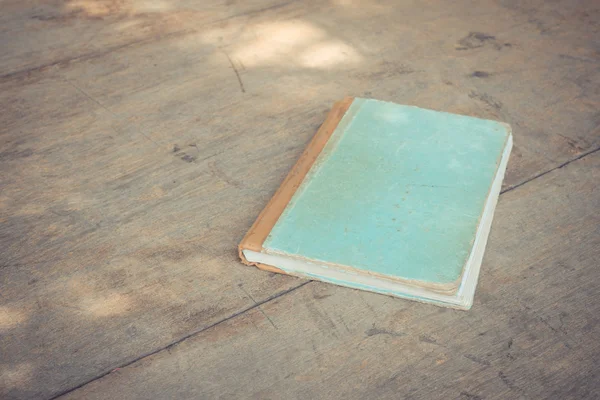 Ancien livre de notes sur le bois — Photo