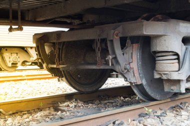 Tay tren süspansiyon