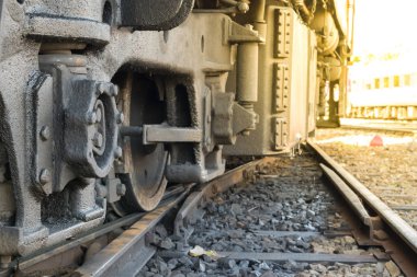 Tay tren süspansiyon