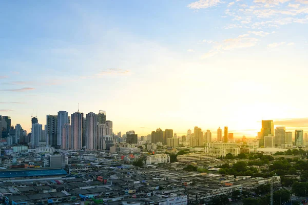 Sluneční ráno čas a dopravy v Bangkoku Thailan — Stock fotografie