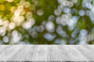 Soyut bokeh doğa ile ahşap Teras