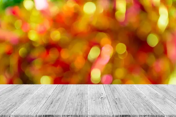 Abstrakta bokeh av ljus med vita trä terrass — Stockfoto