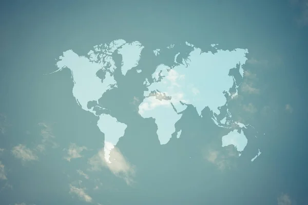 Modré oblohy mrak s mapa světa, proces v retro stylu — Stock fotografie