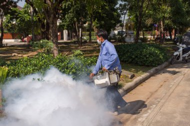 DDT spreyi öldürme sivrisinek sisleme