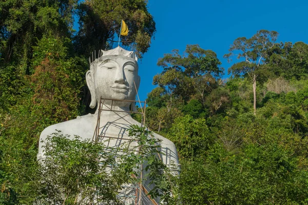 Estatua de Buddha tailandés — Foto de Stock