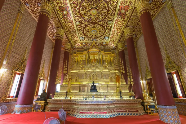 Statua buddha tailandese (Wat Thep Sirin ) — Foto Stock