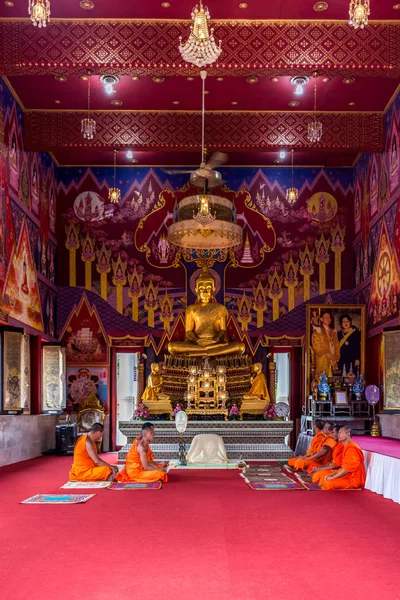 Cerimonia di ordinazione in buddhista — Foto Stock