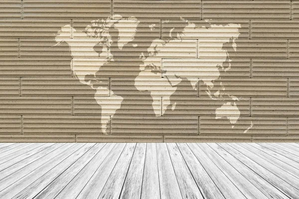 Superficie della trama della parete con terrazza in legno e mappa del mondo — Foto Stock