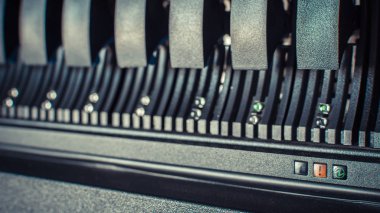 Bilgisayar sunucu sabit disk Led hata uyarı işareti