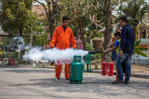 Preparación para el simulacro de incendio — Foto de Stock