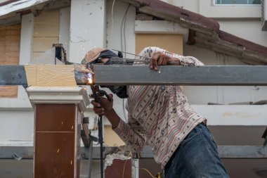 İnsanlar inşaat işçisi inşaat sahasında