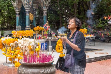 Tay Budizm dua nimet ibadet için