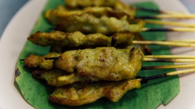 Sokak gıda Market Fıstık soslu domuz eti satay