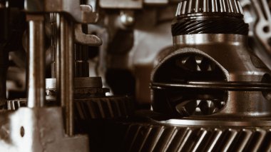 Demonte araba kirli motor ve vites Garage