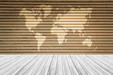 Metal pas duvar doku yüzeyi ahşap Teras ve dünya ile harita