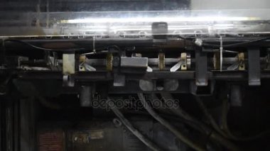 Ofset kağıt makinesi