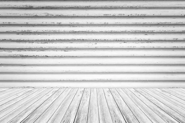 Terraza de madera y textura de pared de óxido de metal —  Fotos de Stock