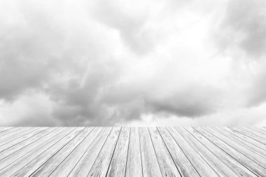 Ahşap Teras, işlem beyaz tarzı ile gökyüzü bulut