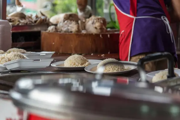 Rice steamed with chicken soup at street food — Stock Photo, Image