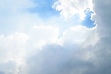 Mavi gökyüzü bulut