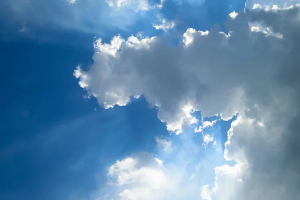 Nuvola di cielo blu — Foto Stock