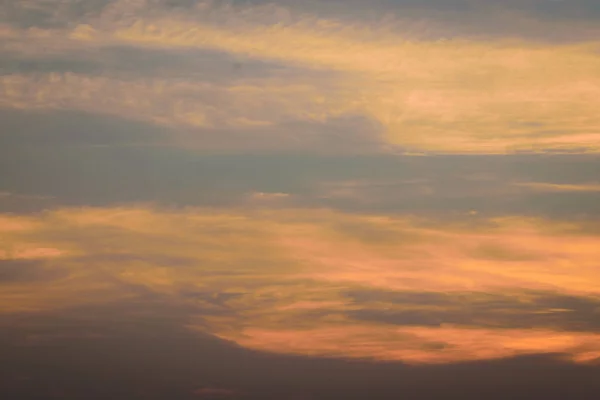 Nube roja del cielo — Foto de Stock