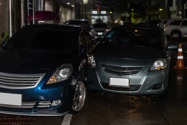 Acidente de carro de acidente de carro na estrada — Fotografia de Stock