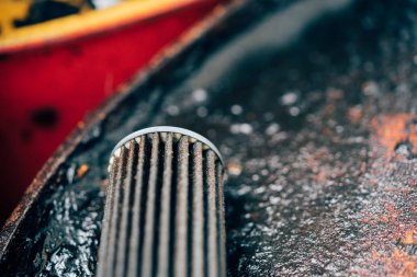 Araç garaj, eski yağlama motor yağ filtresi