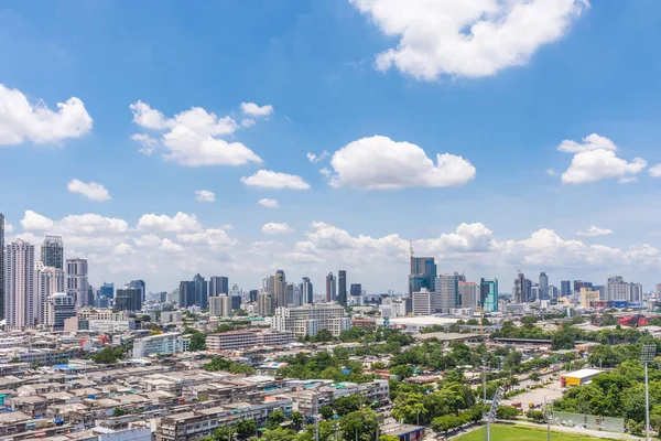 Panoráma města s budovou ve městě Bangkok — Stock fotografie