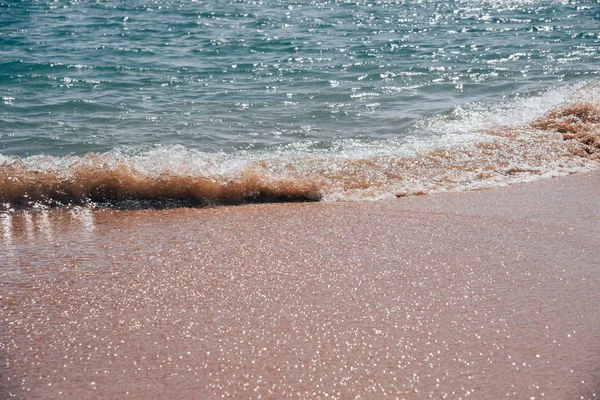 Pláž a moře s krásnou přírodou — Stock fotografie