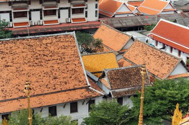 Wat Ratchanatdaram ve Loha Prasat (demir kale)