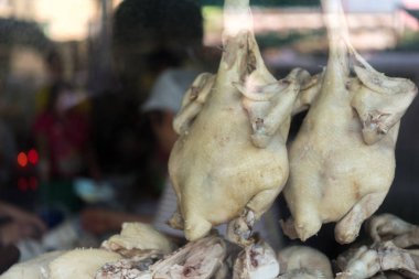 Tavuk çorbası sokak gıda ile haşlanmış pirinç