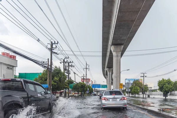 Water flood in city problem with drainage system — Stock Photo, Image