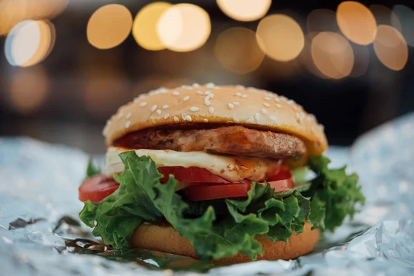 Hamburger to Fast food w restauracji Fastfood — Zdjęcie stockowe
