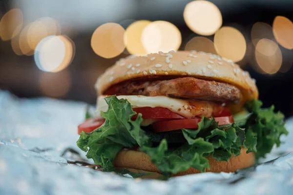 Hamburger to Fast food w restauracji Fastfood — Zdjęcie stockowe