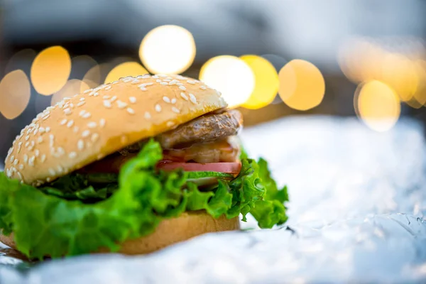 Гамбургер Фаст Фуд Булочки Мяса Сыра Овощей Ресторане Быстрого Питания — стоковое фото