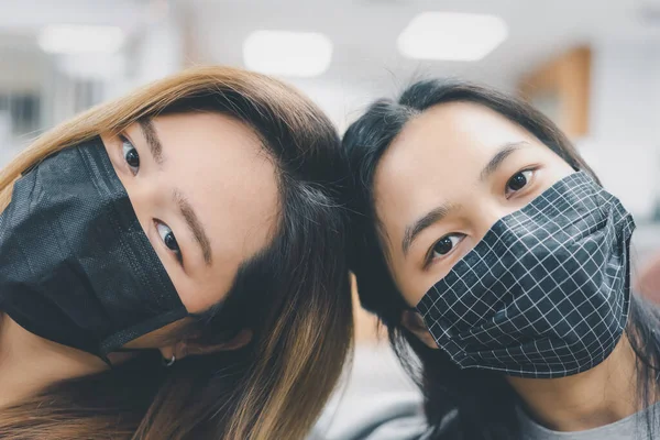 Mujeres Hermosas Asiáticas Usando Máscara Máscara Protección Respiratoria Contra Gripe — Foto de Stock