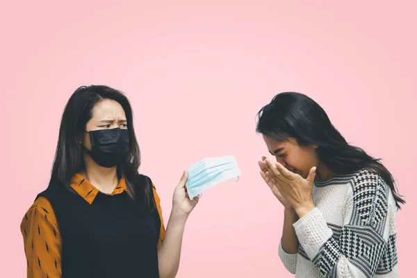 Femeile Drăguțe Asiatice Care Poartă Mască Protecție Respiratorie Împotriva Gripei — Fotografie, imagine de stoc