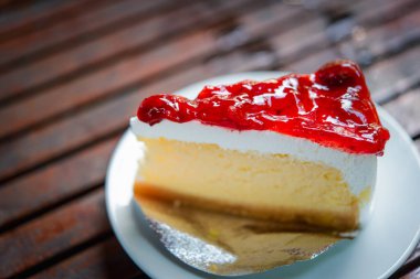 Pasta kreması, genellikle pişirilen tatlı bir tatlıdır. Malzemeler un, şeker, yumurta, tereyağı ya da yağ ya da margarin, bir sıvı ve kopyalama alanı ile kutlamak için ayrılan maddelerdir.