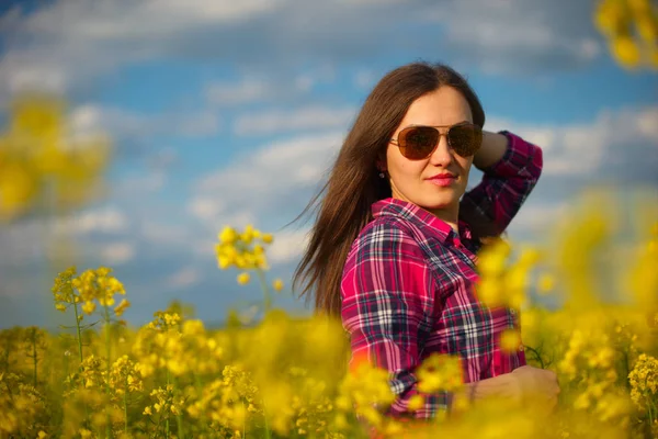 Girl in rape — Stock Photo, Image