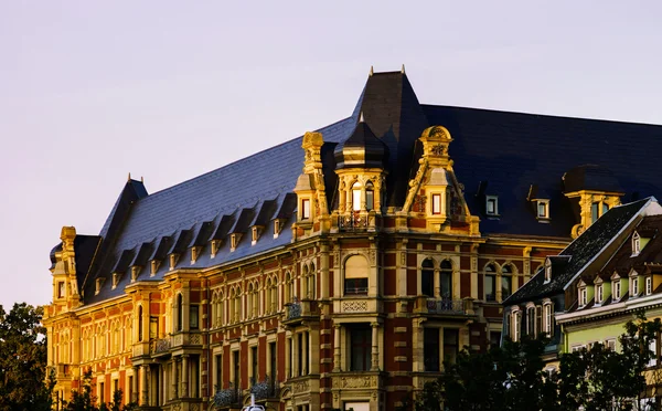 Vecchia vista edificio nel centro storico di Strasburgo — Foto Stock