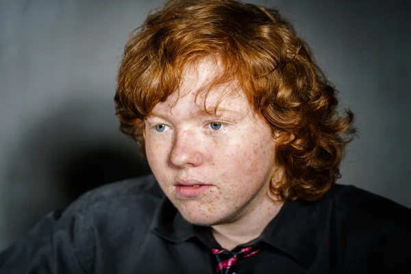 Emotive portrait of red-haired freckled boy, childhood concept — Stock Photo, Image