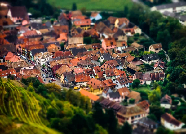 Aerial panoramic tilt-shift view to village Ribeauville from dro — Stock Photo, Image