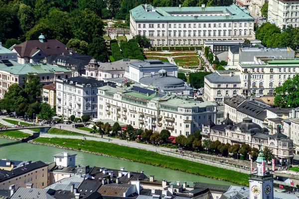 Salzburg, havadan görünümü, yaz günü çatılar — Stok fotoğraf